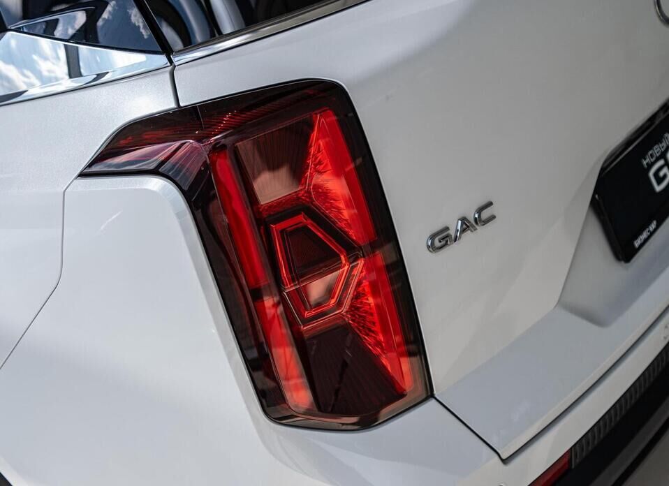 GAC GS8 2.0 AT (231 л.с.) 4WD