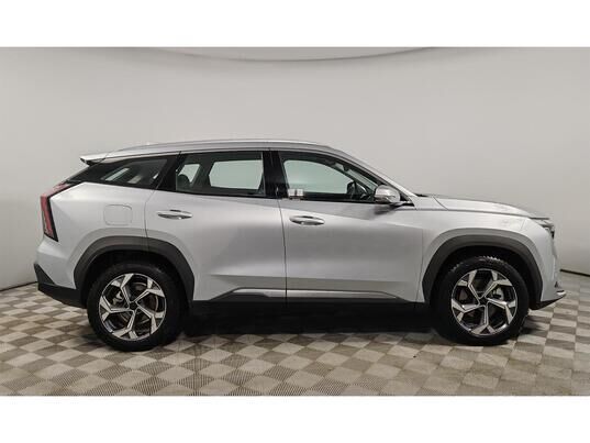 Geely Atlas, 2023 г., 757 км