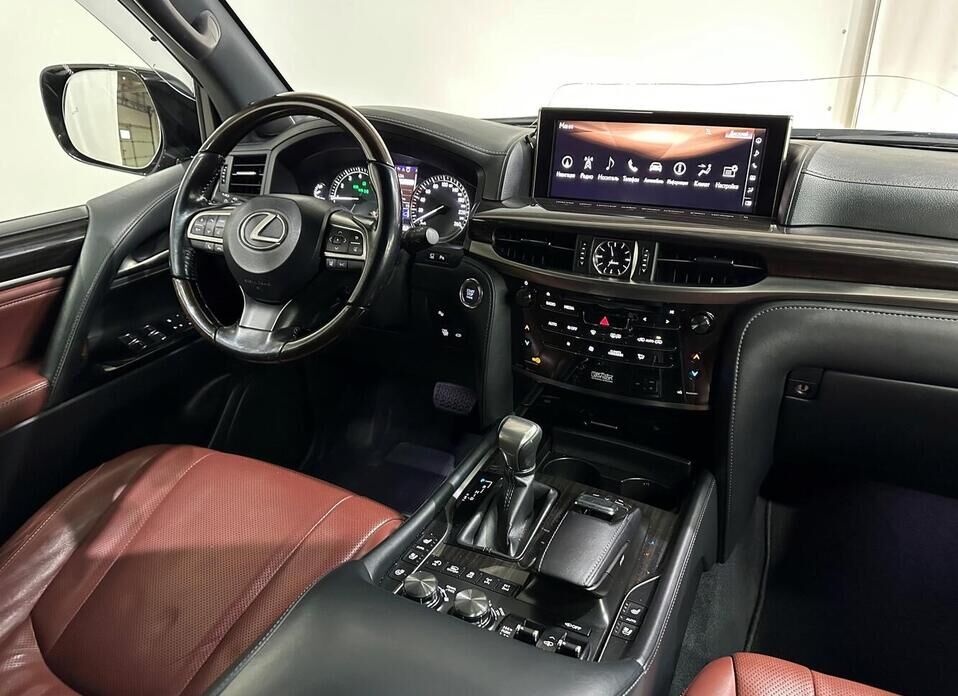Lexus LX, III Рестайлинг 2 570 5.7 AT (367 л.с.) 4WD
