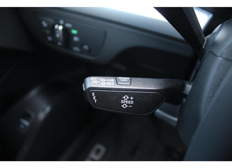 Audi Q5, II (FY) Рестайлинг 45 TFSI 2.0 AMT (249 л.с.) 4WD