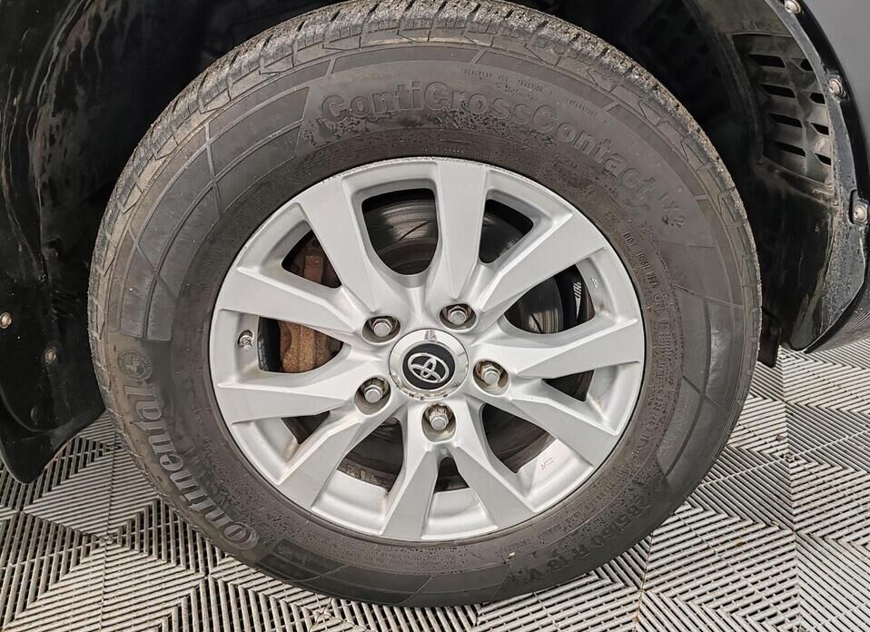 Toyota Land Cruiser, 200 Series Рестайлинг 2 4.5d AT (249 л.с.) 4WD