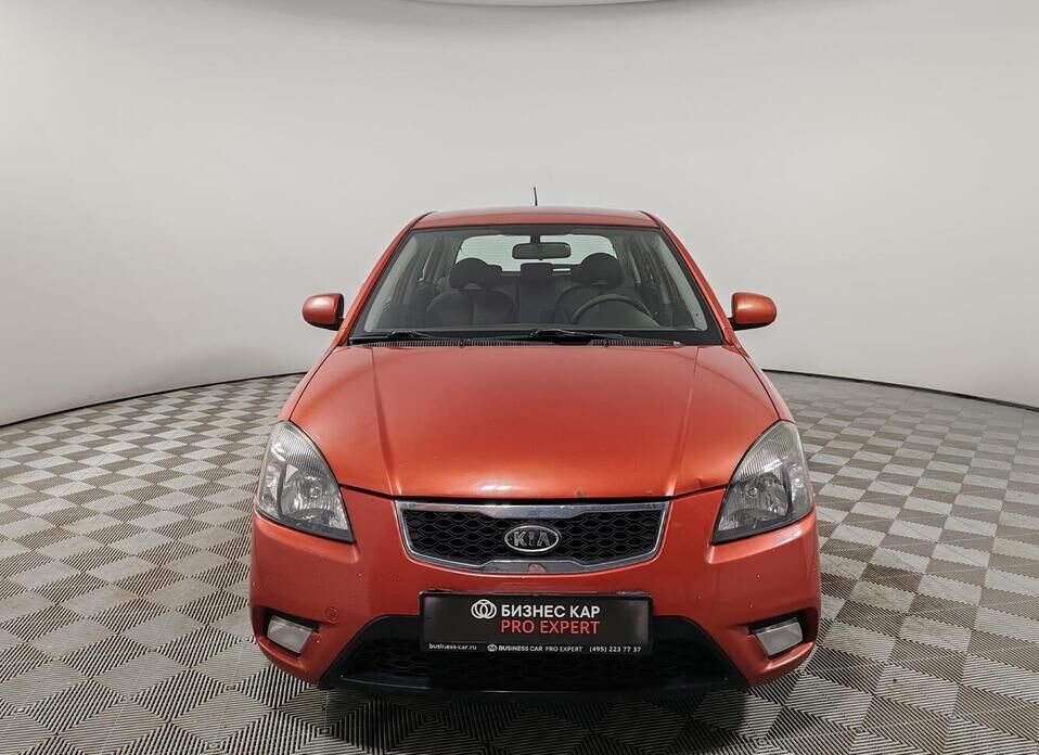 Kia Rio, II Рестайлинг 1.4 AT (95 л.с.)