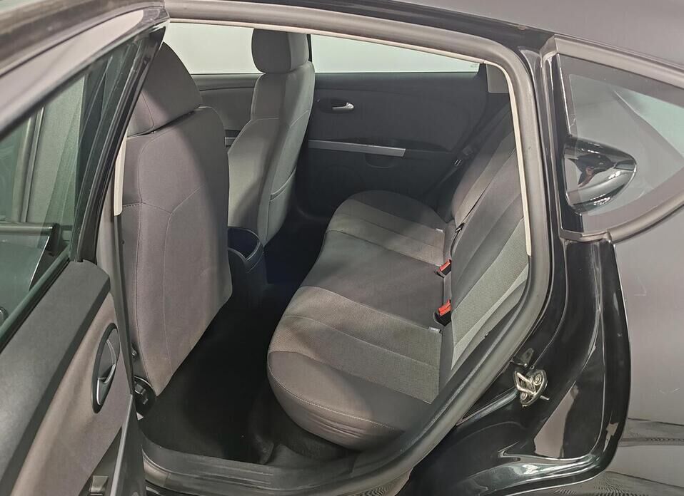 SEAT Leon 1.4 MT (125 л.с.)