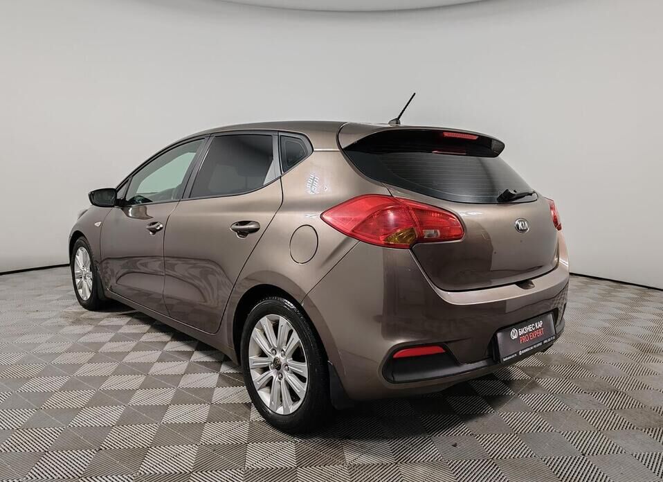 Kia Ceed, II 1.6 AT (129 л.с.)