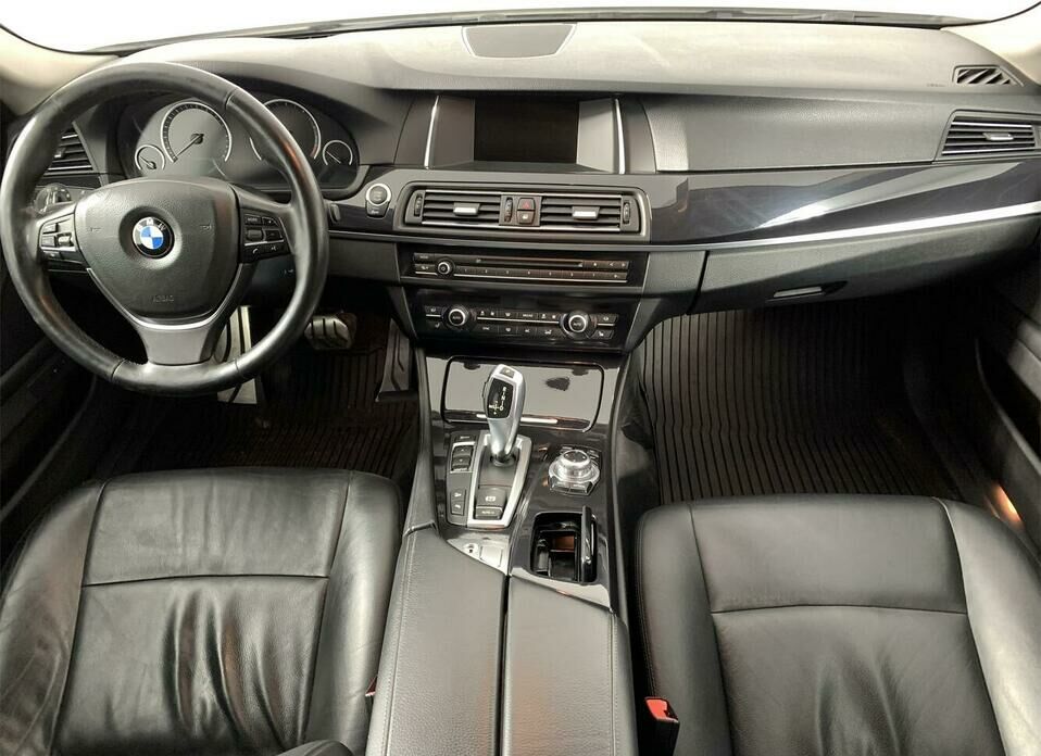 BMW 5 серии 528i xDrive 2.0 AT (245 л.с.) 4WD