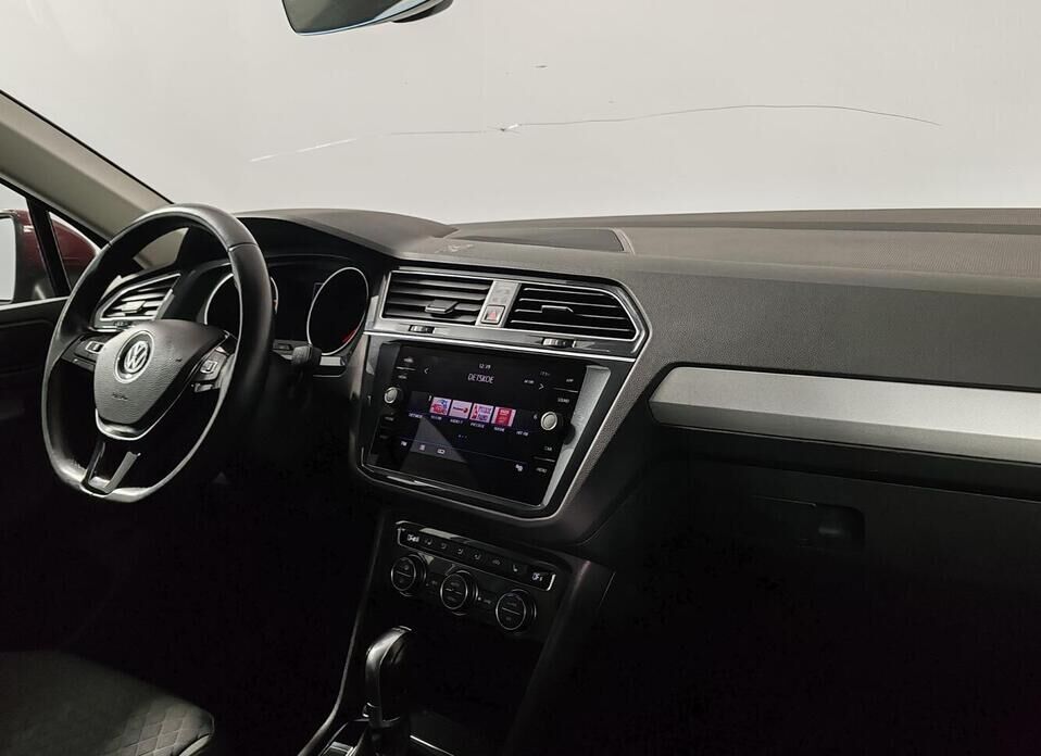 Volkswagen Tiguan, II 1.4 AMT (150 л.с.)