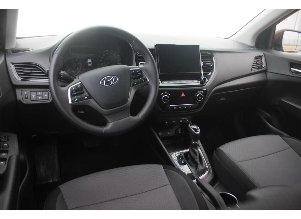 Hyundai Solaris 1.6 AT (123 л.с.)