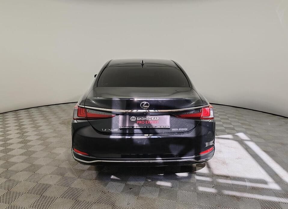 Lexus ES, VII 250 2.5 AT (200 л.с.)