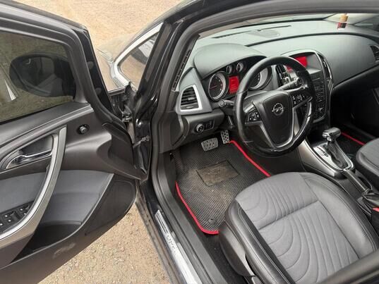 Opel Astra, 2013 г., 123 610 км