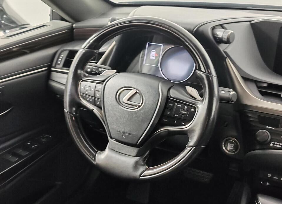 Lexus ES, VII 250 2.5 AT (200 л.с.)