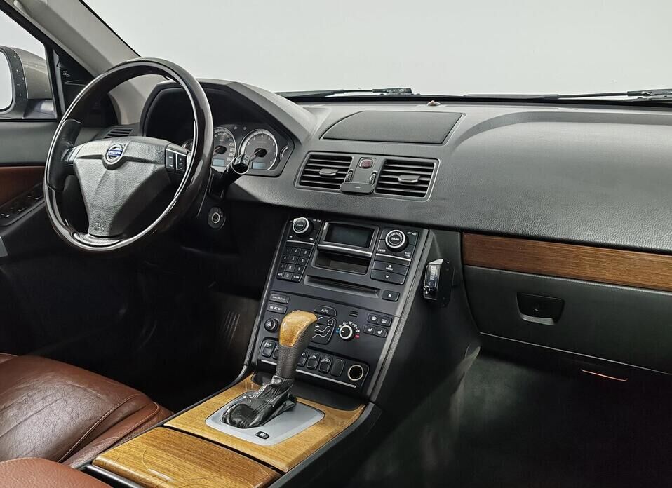 Volvo XC90, I Рестайлинг 3.2 AT (238 л.с.) 4WD
