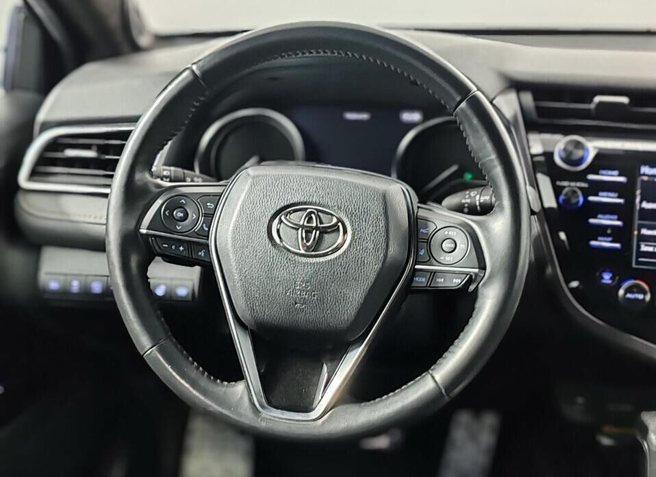 Toyota Camry, VIII (XV70) 3.5 AT (249 л.с.)