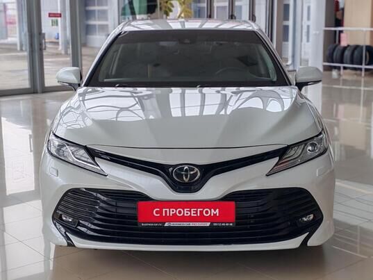 Toyota Camry, 2021&nbsp;г., 135&nbsp;169&nbsp;км