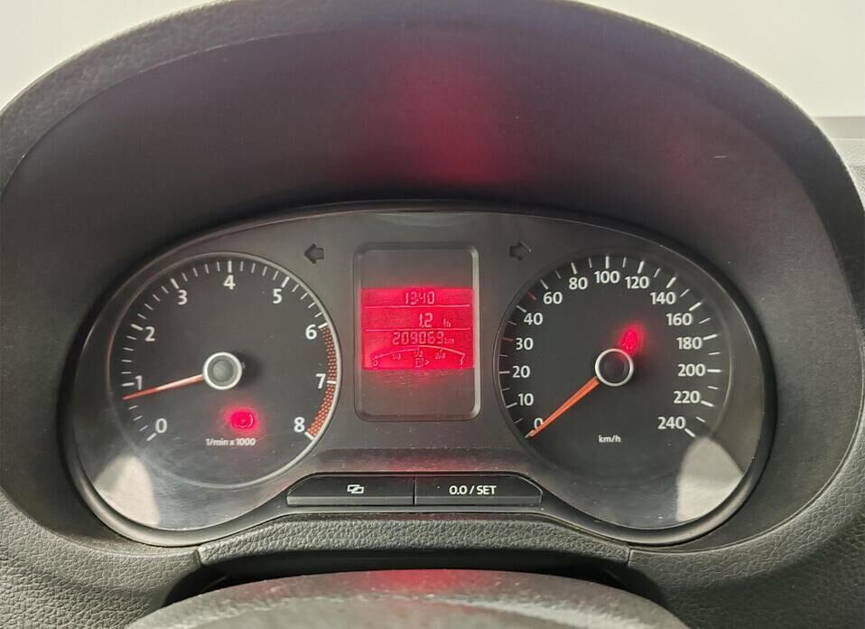 Volkswagen Polo, V 1.6 MT (105 л.с.)