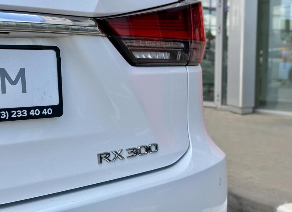 Lexus RX, IV Рестайлинг 300 2.0 AT (238 л.с.) 4WD