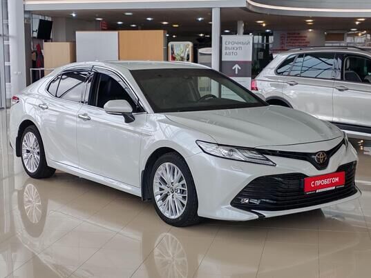 Toyota Camry, 2021&nbsp;г., 135&nbsp;169&nbsp;км