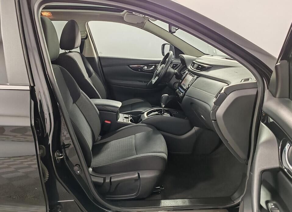 Nissan Qashqai, II Рестайлинг 2.0 CVT (144 л.с.)