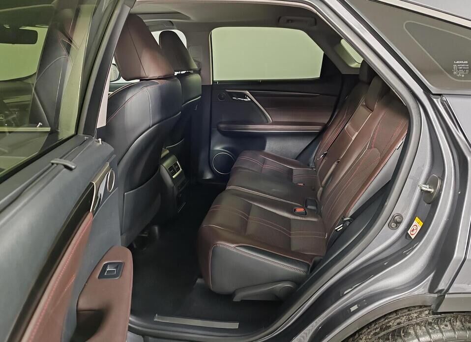 Lexus RX, IV 200t 2.0 AT (238 л.с.) 4WD