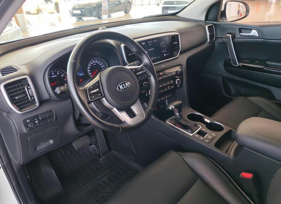 Kia Sportage, IV Рестайлинг 2.0 AT (150 л.с.) 4WD