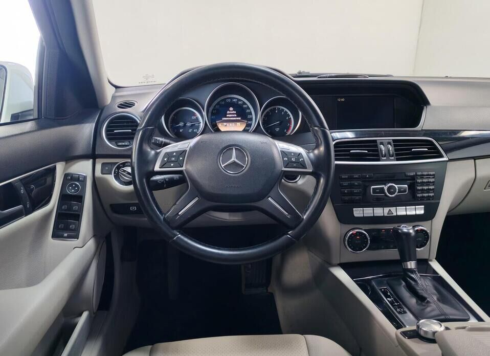 Mercedes-Benz C-Класс 180 BlueEFFICIENCY 1.8 AT (156 л.с.)