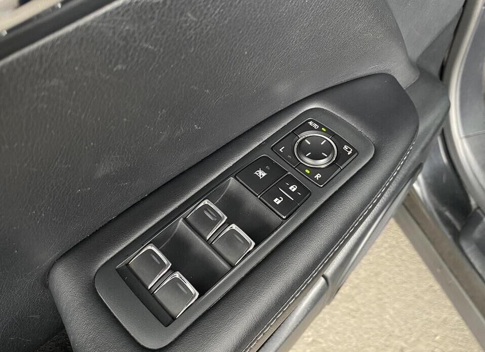 Lexus RX, IV Рестайлинг 300 2.0 AT (238 л.с.) 4WD