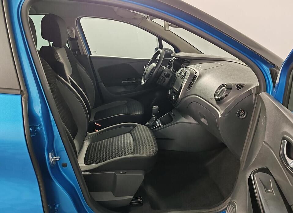 Renault Kaptur, I 2.0 AT (143 л.с.) 4WD