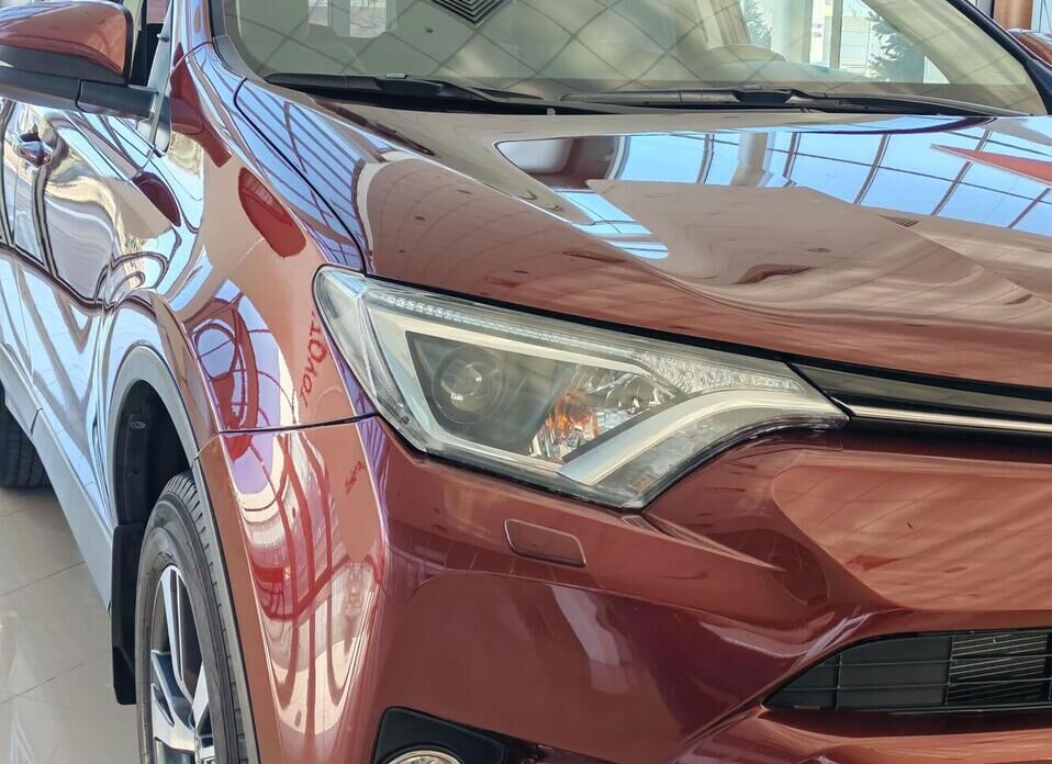 Toyota RAV4, IV (XA40) Рестайлинг 2.0 CVT (146 л.с.)