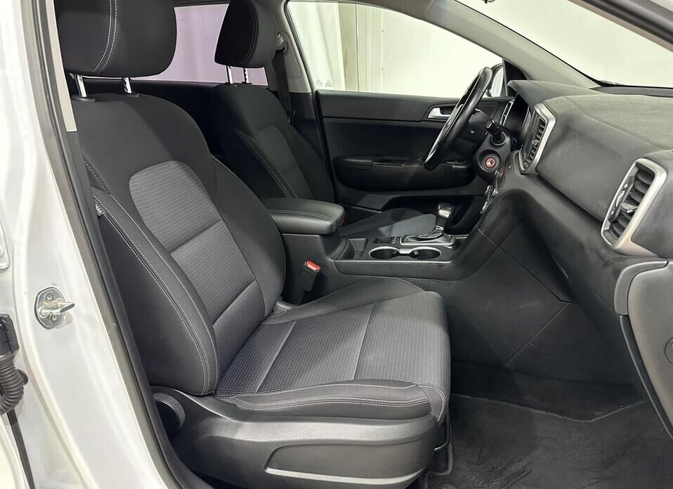 Kia Sportage 2.0 AT (150 л.с.) 4WD