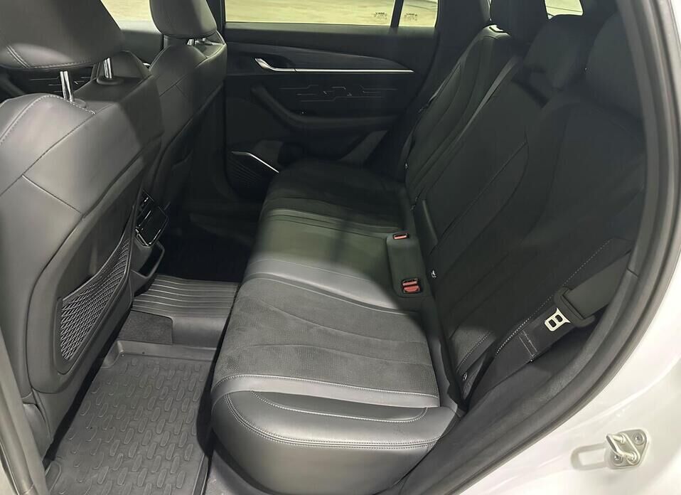 Geely Monjaro, I 2.0 AT (238 л.с.) 4WD