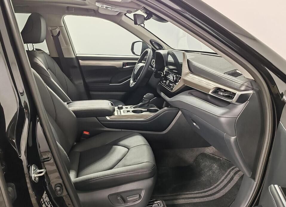 Toyota Highlander, IV (XU70) 2.0 AT (248 л.с.) 4WD