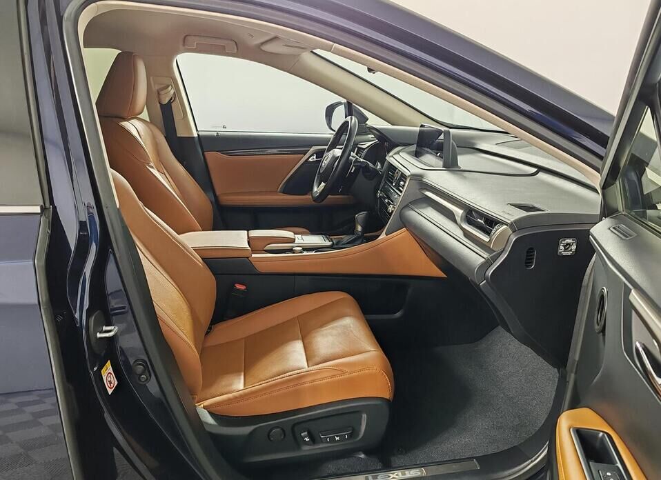 Lexus RX, IV Рестайлинг 300 2.0 AT (238 л.с.)