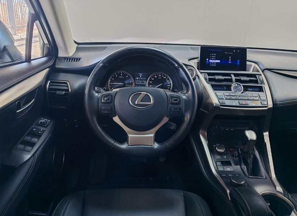 Lexus NX, I 200 2.0 CVT (150 л.с.) 4WD