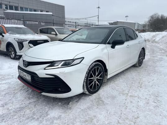 Toyota Camry, 2021&nbsp;г., 55&nbsp;768&nbsp;км