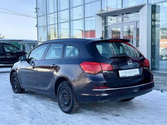 Opel Astra, 2014&nbsp;г., 236&nbsp;672&nbsp;км