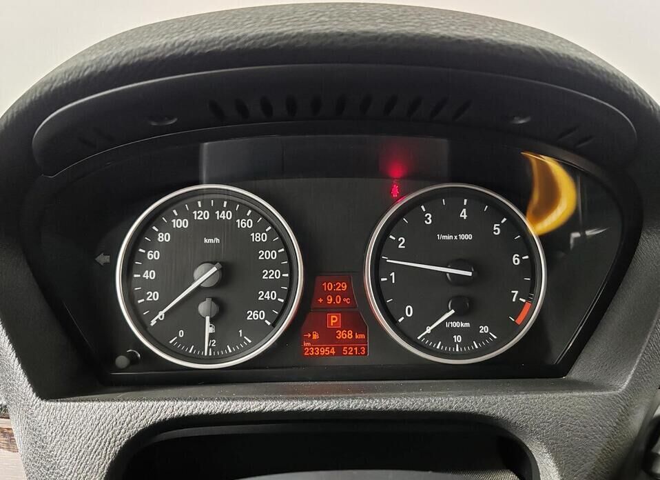 BMW X5, II (E70) Рестайлинг 35i 3.0 AT (306 л.с.) 4WD