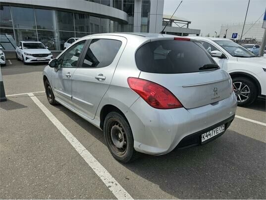 Peugeot 308, 2011 г., 123 976 км