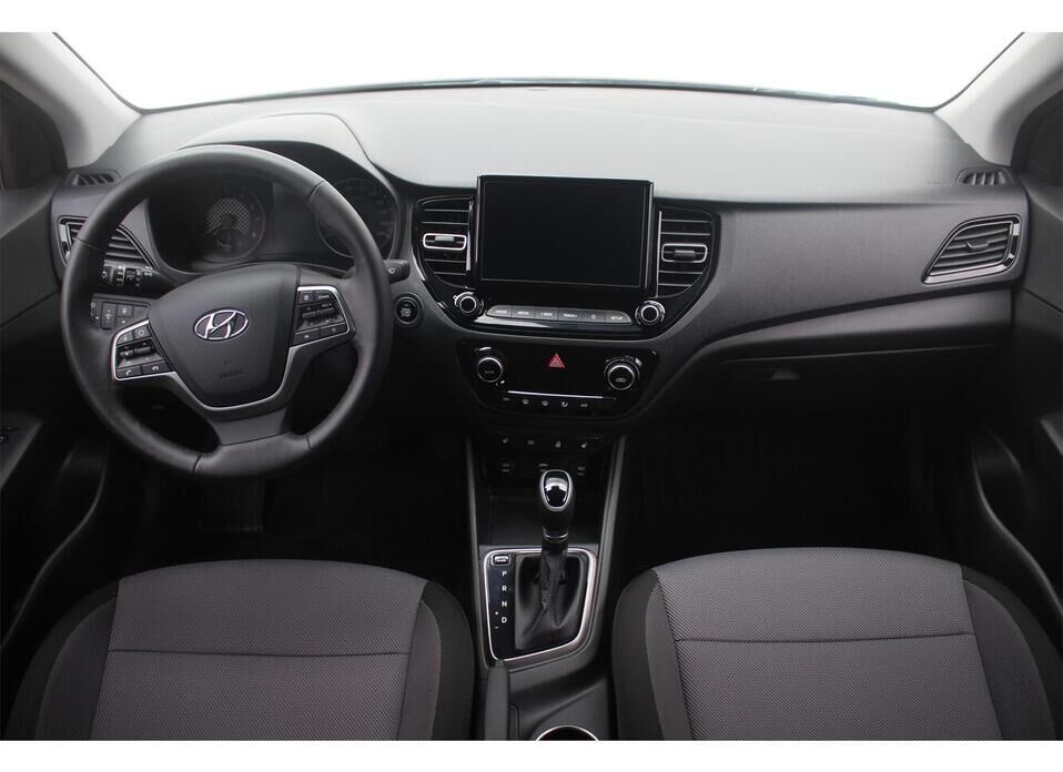 Hyundai Solaris 1.6 AT (123 л.с.)