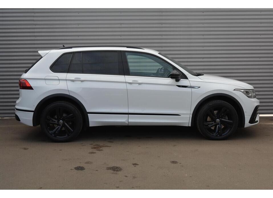Volkswagen Tiguan, II Рестайлинг 2.0 AMT (180 л.с.) 4WD