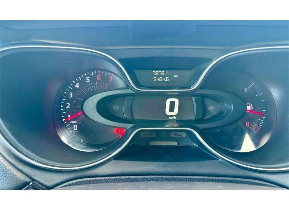 Renault Kaptur, I Рестайлинг 1.6 MT (114 л.с.)