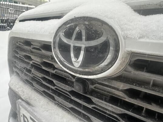 Toyota RAV4, 2020&nbsp;г., 121&nbsp;898&nbsp;км