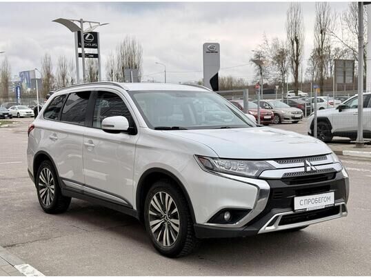 Mitsubishi Outlander, 2019&nbsp;г., 208&nbsp;413&nbsp;км