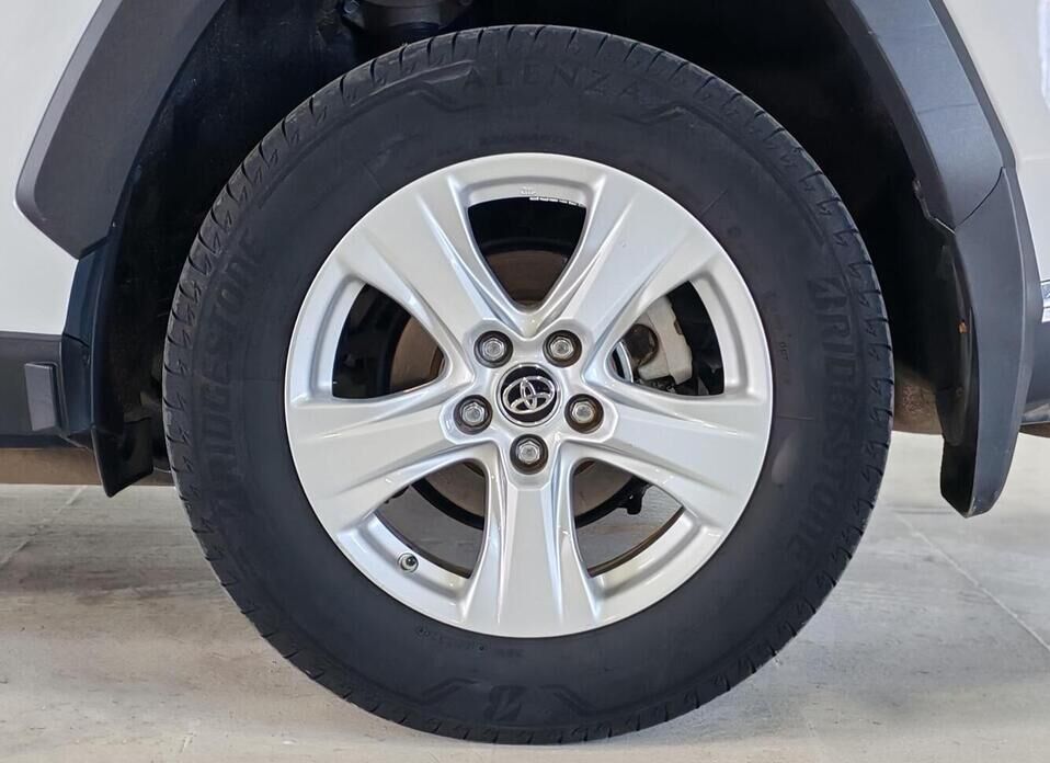 Toyota RAV4, V (XA50) 2.0 MT (149 л.с.)