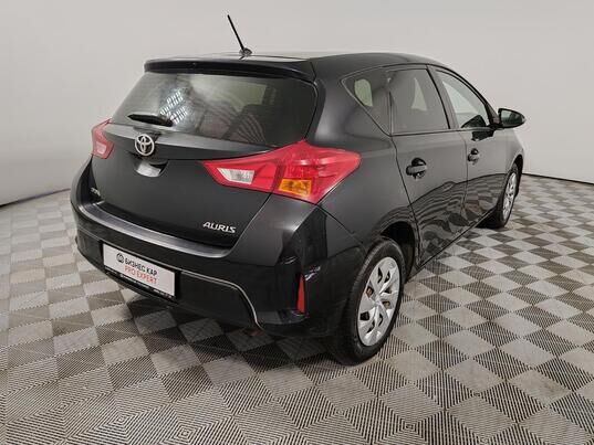 Toyota Auris, 2013 г., 217 076 км