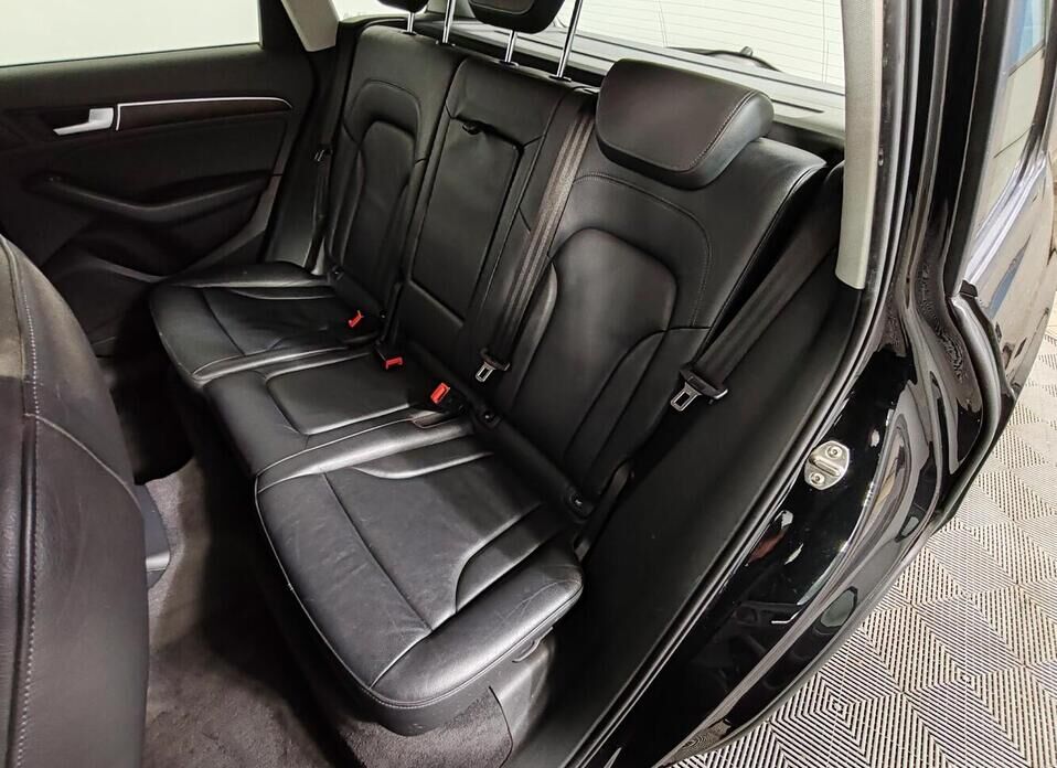 Audi Q5, I (8R) Рестайлинг 2.0 AT (225 л.с.) 4WD