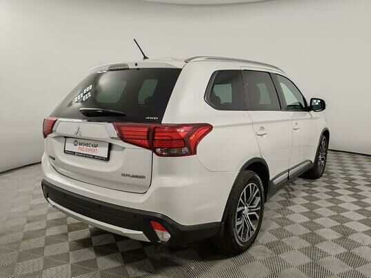 Mitsubishi Outlander, 2016 г., 148 739 км