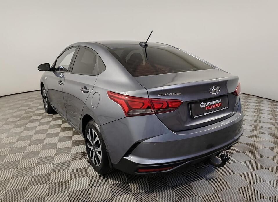 Hyundai Solaris, II Рестайлинг 1.6 AT (123 л.с.)
