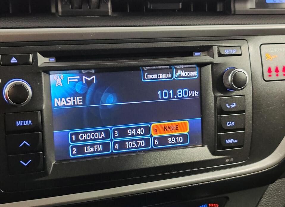 Toyota Auris, II 1.6 CVT (132 л.с.)