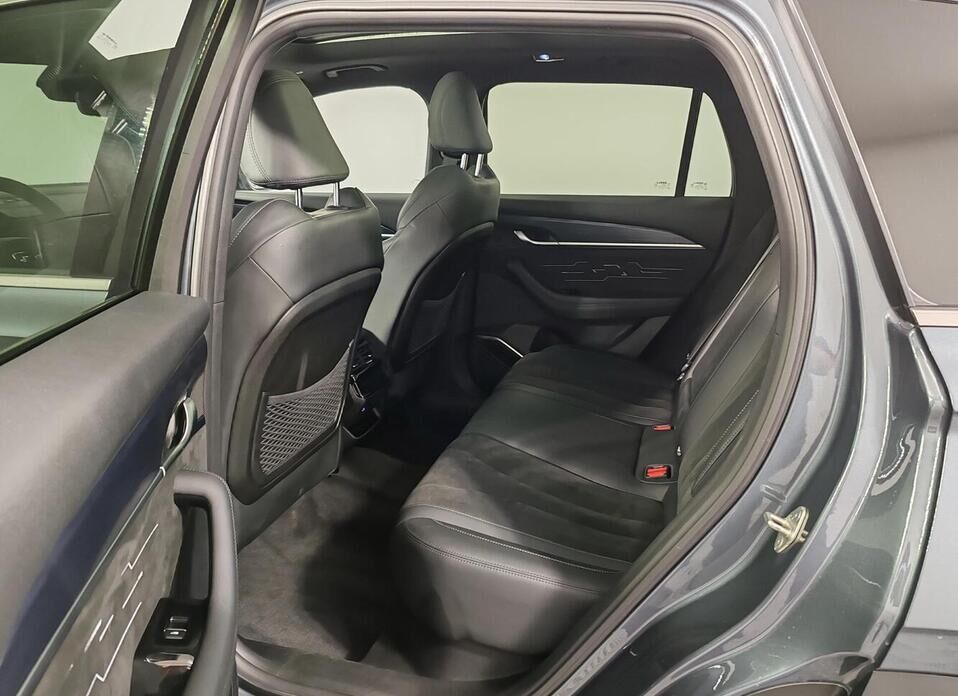 Geely Monjaro, I 2.0 AT (238 л.с.) 4WD