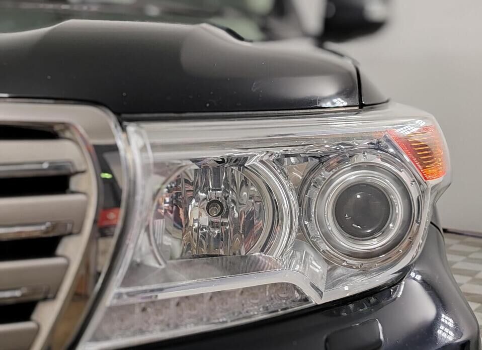 Toyota Land Cruiser, 200 Series Рестайлинг 1 4.5d AT (235 л.с.) 4WD