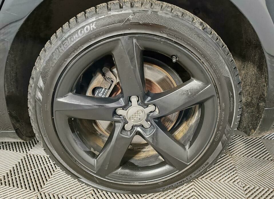 Audi A8 3.0 AT (290 л.с.) 4WD
